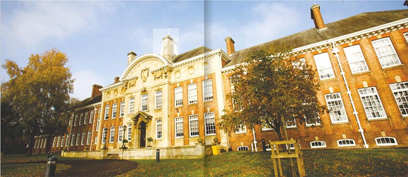 英國(guó)北安普頓大學(xué)